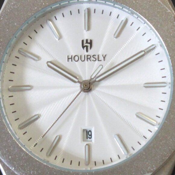 Men's Sports Watch Integrated Bracelet White Dial 42mm - Picture 12 of 13